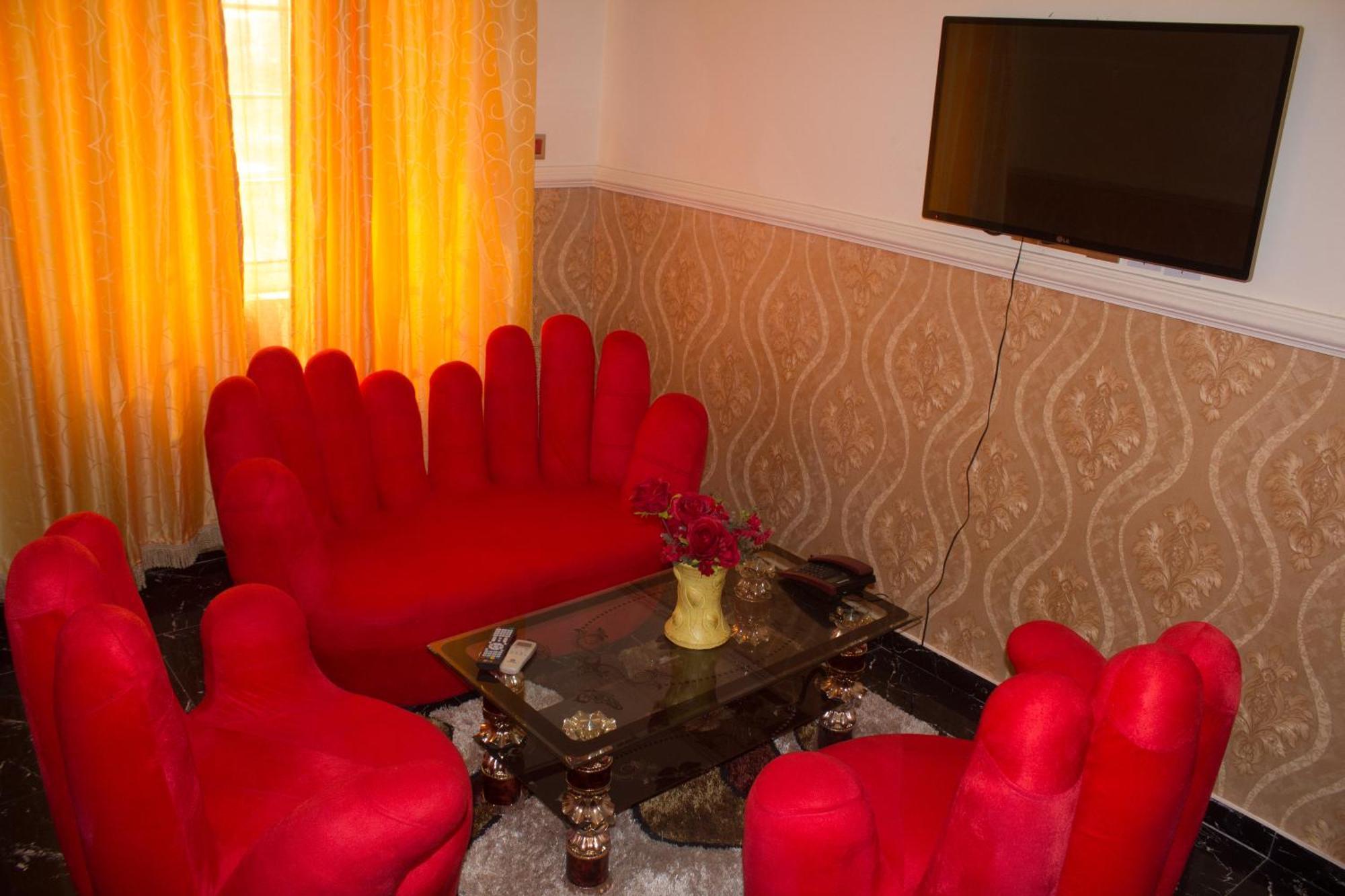 Ag Hotel And Suites Ogbodjo Exterior foto